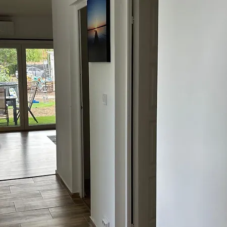 Startbalaton Apartmanhaz * Balatonvilágos